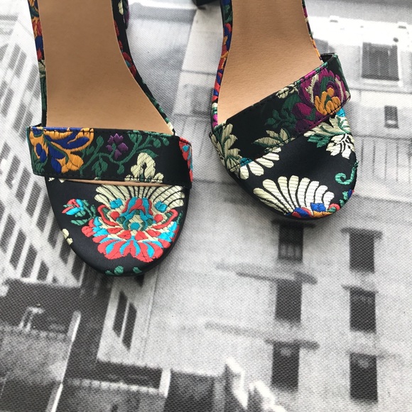 •Sale• Floral Print Ankle Strap Heels - Picture 3 of 3